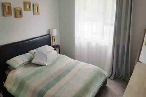 Photo of property in 1/38 Kaipatiki Road, Glenfield, Auckland, 0629