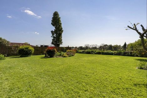 Photo of property in 35 Edgewater Grove, Whakatane, 3120