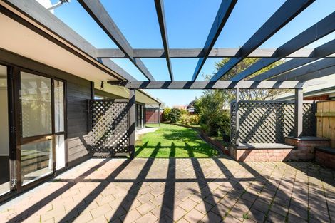 Photo of property in 20 Colonial Place, Kelvin Grove, Palmerston North, 4414