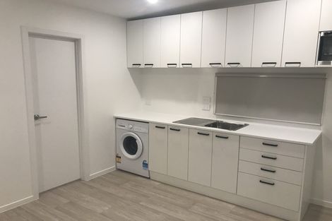 Photo of property in 7 Skyla Place, Massey, Auckland, 0614