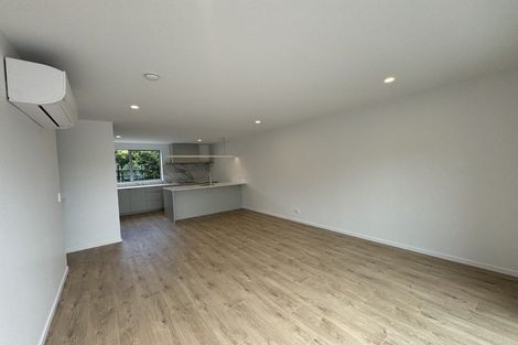 Photo of property in 4/39 Archers Road, Hillcrest, Auckland, 0629