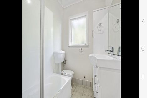 Photo of property in 29a Glenfern Road, Mellons Bay, Auckland, 2014