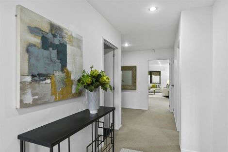 Photo of property in 209a Forrest Hill Road, Forrest Hill, Auckland, 0620