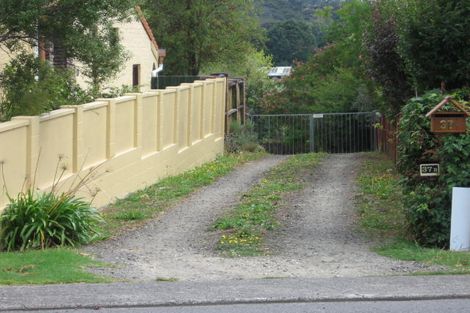 Photo of property in 37 Avonleigh Road, Green Bay, Auckland, 0604