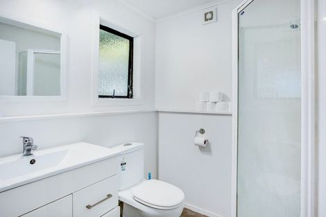 Photo of property in 34 Sievers Grove, Cannons Creek, Porirua, 5024