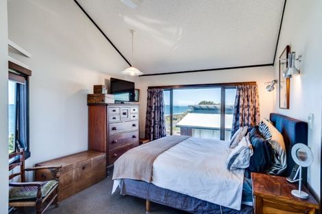 Photo of property in 129 North Shore Road, Eskdale, Napier, 4182