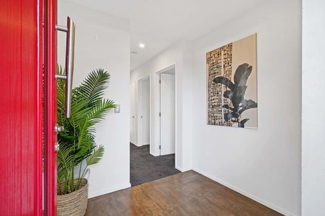 Photo of property in 18 Maka Lane, Halswell, Christchurch, 8025