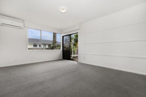 Photo of property in 11 Gambare Place, Wattle Downs, Auckland, 2103