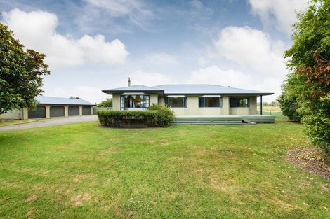Photo of property in 159 Kawakawa Road, Feilding, 4775
