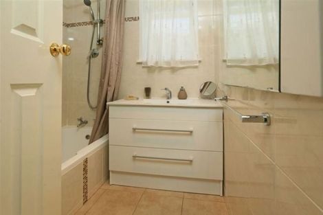 Photo of property in 61 Oreil Avenue, West Harbour, Auckland, 0618