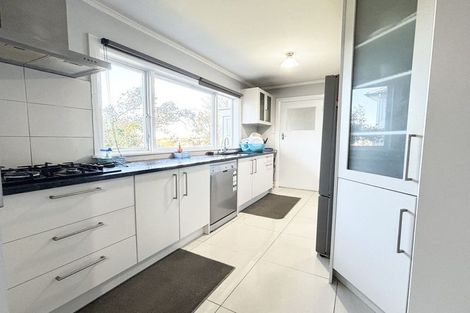 Photo of property in 51 Rua Road, Glen Eden, Auckland, 0602