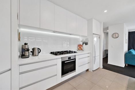 Photo of property in 16 Whitau Place, Marshland, Christchurch, 8083