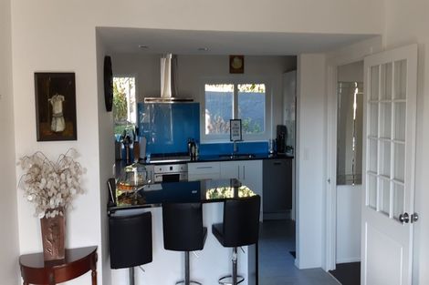 Photo of property in 82 Townsend Road, Miramar, Wellington, 6022