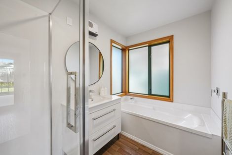 Photo of property in 8b Thompsons Road, Belfast, Christchurch, 8051