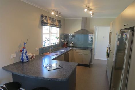 Photo of property in 99 Ironside Road, Johnsonville, Wellington, 6037