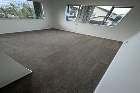 Photo of property in 41c Redoubt Road, Goodwood Heights, Auckland, 2105