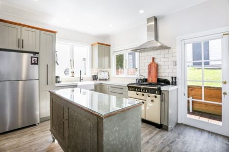 Photo of property in 9 Simla Terrace, Hospital Hill, Napier, 4110