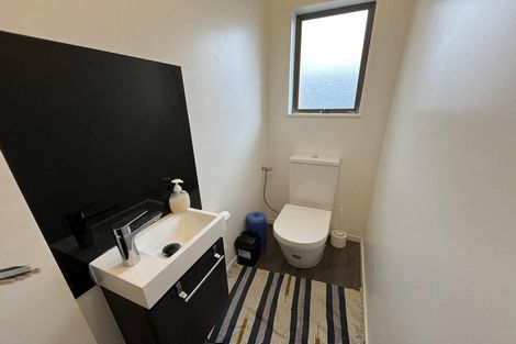 Photo of property in 32 Strathmore Avenue, Levin, 5510