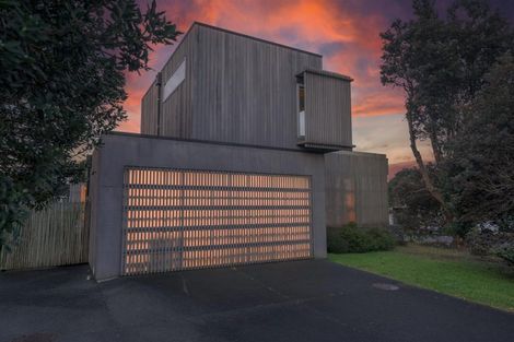 Photo of property in 19 Lagoon Way, Omaha, 0986