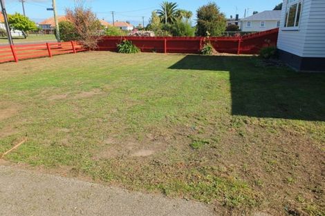 Photo of property in 14 Hulke Street, Foxton, 4814