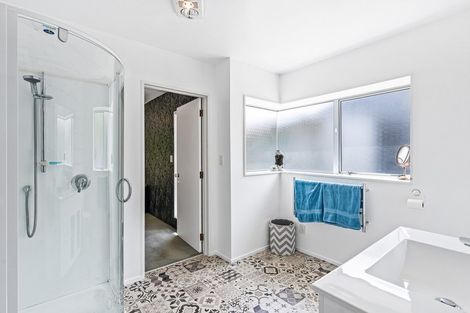 Photo of property in 2 Tainui Street, Raumati Beach, Paraparaumu, 5032