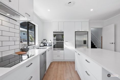 Photo of property in 1/44 Randwick Crescent, Moera, Lower Hutt, 5010