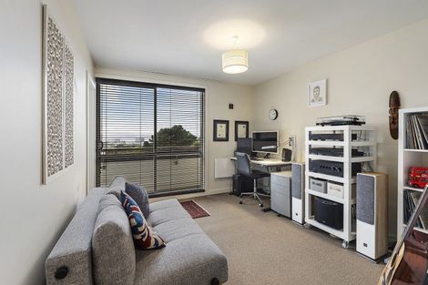 Photo of property in 2/59 Mortimer Terrace, Brooklyn, Wellington, 6021