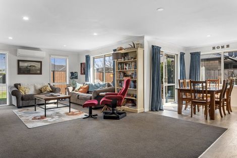 Photo of property in 79 Willowside Place, Amberley, 7410