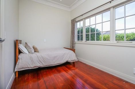 Photo of property in 120 Vaughans Road, Long Bay, Albany, 0792