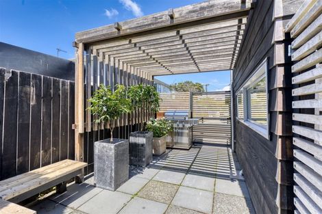 Photo of property in 71 Clare Road, St Albans, Christchurch, 8014