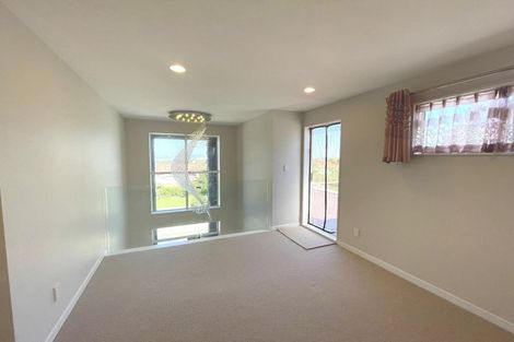 Photo of property in 14a Bridge Avenue, Te Atatu South, Auckland, 0610