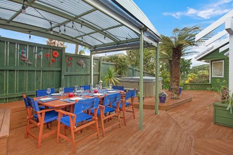 Photo of property in 23 Pinewood Grove, Botany Downs, Auckland, 2010