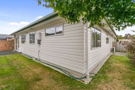 Photo of property in 11 Woodland Mews, Wainuiomata, Lower Hutt, 5014
