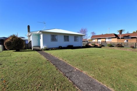 Photo of property in 69 Saint Andrews Drive, Tokoroa, 3420