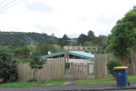 Photo of property in 27 Matama Road, Glen Eden, Auckland, 0602