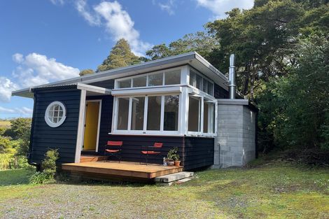 Photo of property in 27 Matheson Bay Road, Leigh, 0985