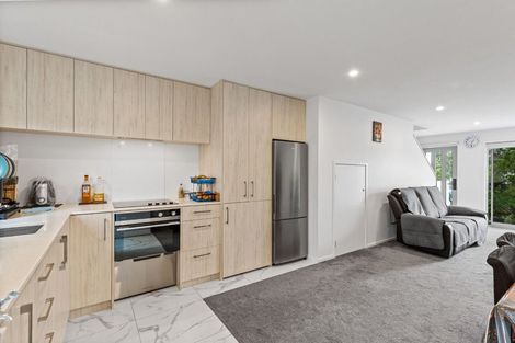 Photo of property in 4/21 Titoki Street, Te Atatu Peninsula, Auckland, 0610