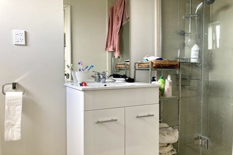 Photo of property in 4b Virginia Street, Henderson, Auckland, 0612