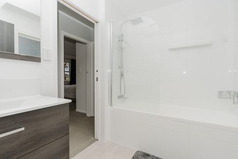 Photo of property in 9 Totara Drive, St Andrews, Hamilton, 3200