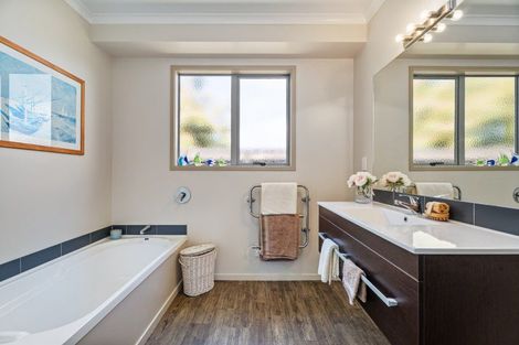 Photo of property in 20b Cholmondeley Crescent, Whitianga, 3510