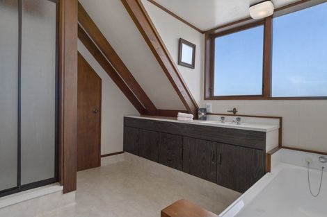 Photo of property in 122 Waratah Street, Matua, Tauranga, 3110