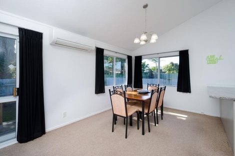 Photo of property in 204b Edmonton Road, Te Atatu South, Auckland, 0610