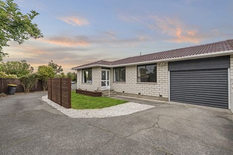 Photo of property in 1/22 Camrose Place, Ilam, Christchurch, 8041