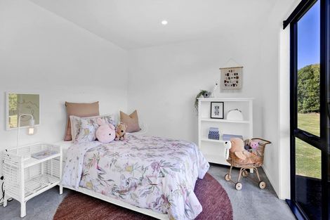 Photo of property in 386 Kaihihi Road, Okato, New Plymouth, 4381