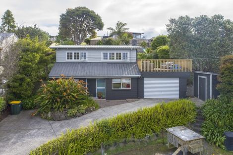 Photo of property in 6 Maori Hut Road, Red Beach, 0932