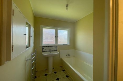 Photo of property in 15 Fairleigh Avenue, Mount Albert, Auckland, 1025