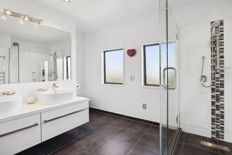 Photo of property in 10 Hadley Close, Glenleith, Dunedin, 9010