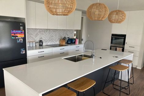 Photo of property in 13 Odlin Lane, Red Beach, 0932