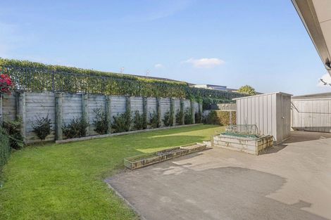 Photo of property in Waterview Estate, 41/4 Greystone Place, Omokoroa, 3114