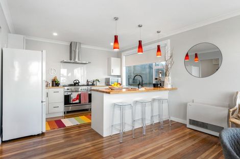 Photo of property in 51 High Street, Island Bay, Wellington, 6023